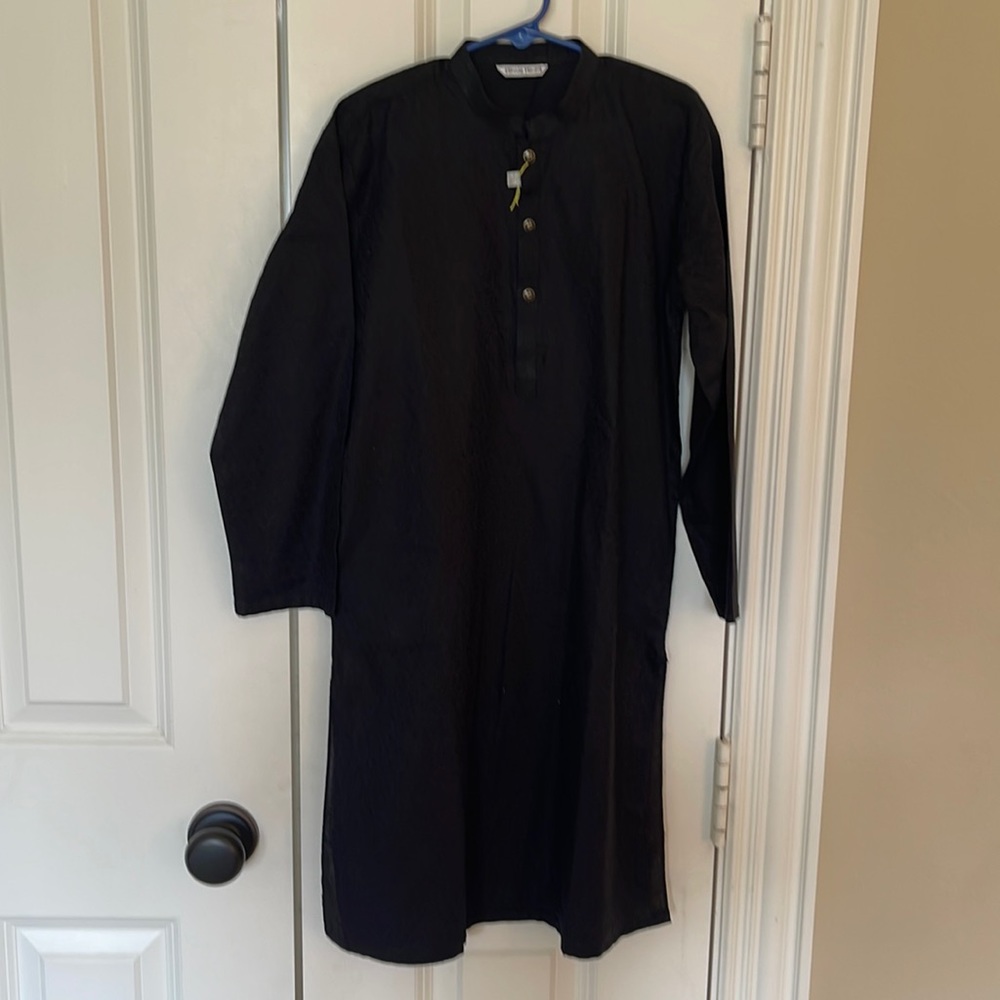 Pakistani / Indian Minnie Minors boys 8-9 year old kurta/shirt.